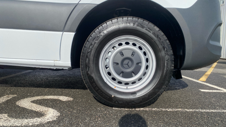 Mercedes-Benz Sprinter E314 L3 Electric Rwd 100kW 81kWh Pro Van Auto